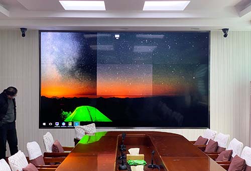 ƴ������led�Ǹ�����