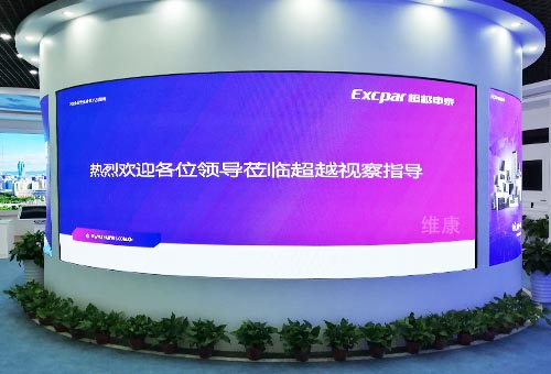 LED��ʾ����Һ������ʲô����