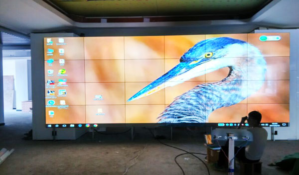 ά������24��Һ��ƴ����������������������ʾ���ӽ�