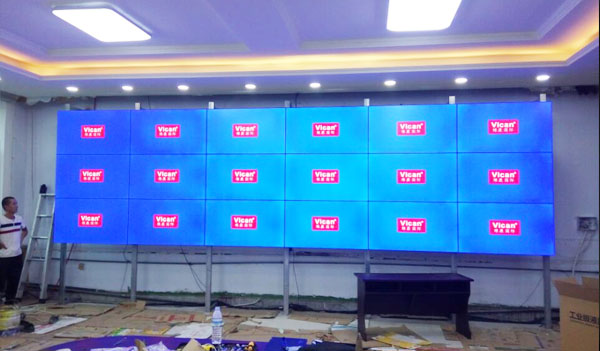 ά������55��Һ��ƴ����Ӧ���ڼ���ͨ��ĳ½������