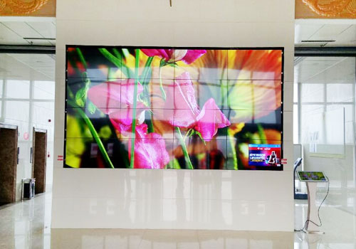 ��μ���lcdƴ�������ϻ�ʱ��