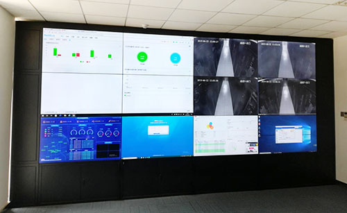 ��ͬʱ��ʾ��̨�����źŵĴ���Ļ��ʾ��������